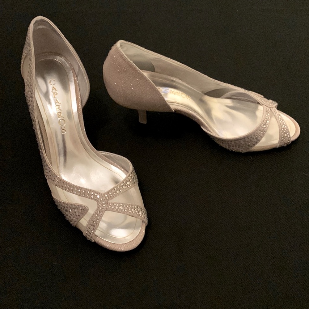Caparros ladies metallic & silver dressy heels -D’Orsay silhouette -Size 8-1/2 B